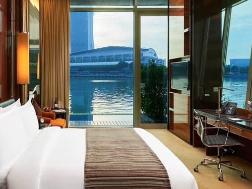 Premier Bay View Room with Jacuzzi