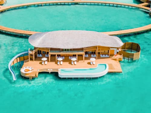4 Bedroom Sunset Water Reserve with Slide
