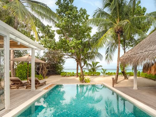 Deluxe Beach Villa Suite with Pool