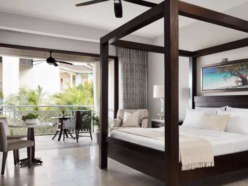 Romeo & Juliet Butler Suite with Balcony Tranquility Soaking Tub