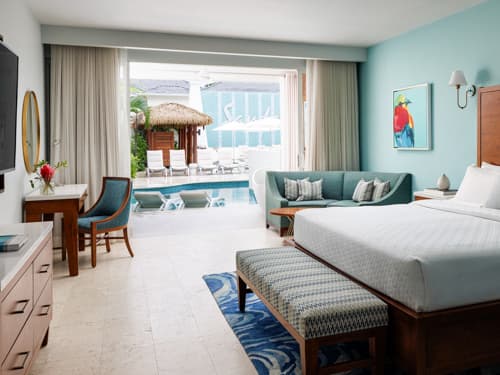 Crystal Lagoon Hideaway Swim-up Club Level Jr. Suite with Patio Tranquility Soaking Tub