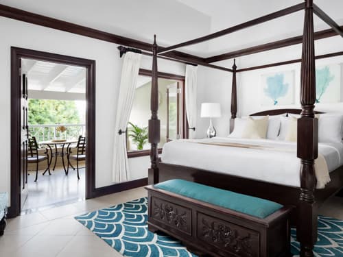 Crystal Lagoon Honeymoon Butler Suite