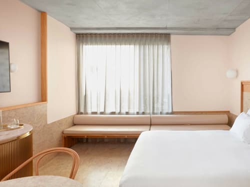 Essential Room
