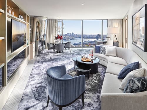 Executive Harbour Bridge Suite