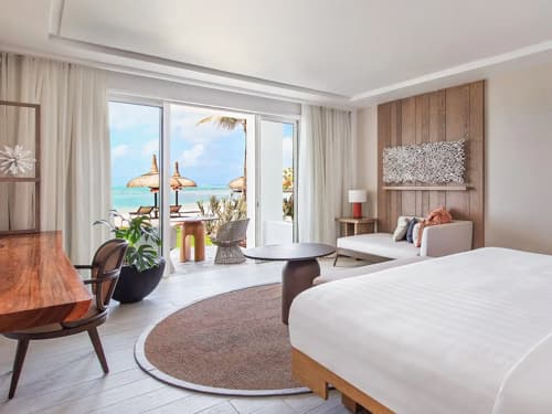 Hibiscus Beachfront Suite