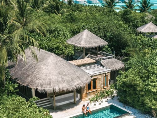 Family Ocean Beach Villa with Pool