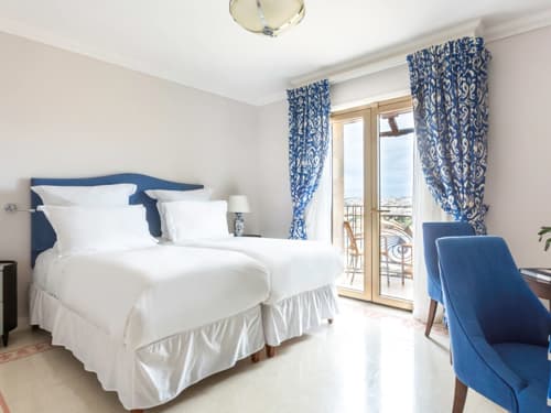 Deluxe Harbour View Room