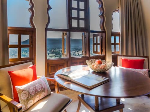 1 King Bed Royal Suite