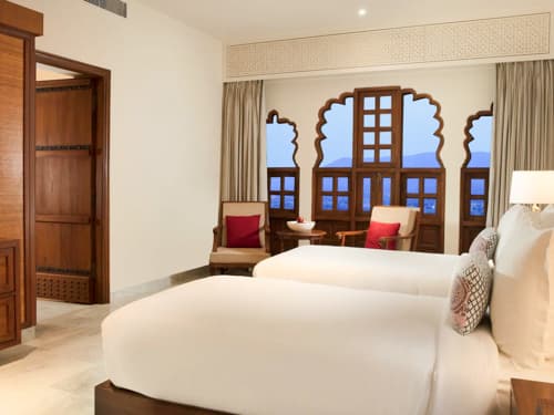 2 Twin Beds Royal Suite