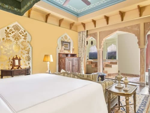 Landmark Room with Plunge Pool 1 King