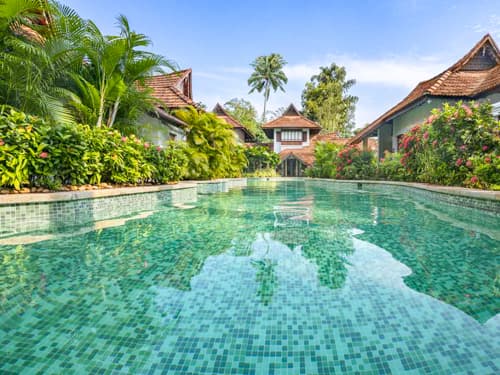 Meandering Pool Villas