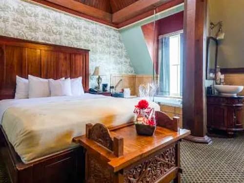 King Jacuzzi Room