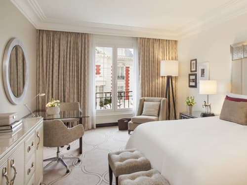 Mansion-View Room