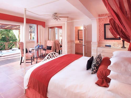 Garden Jr. Suite with Whirlpool