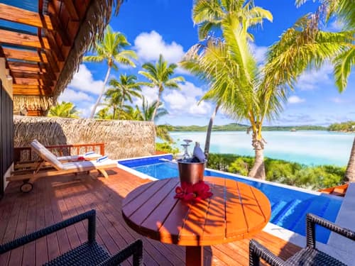 Beachfront Private Infinity Pool Villa