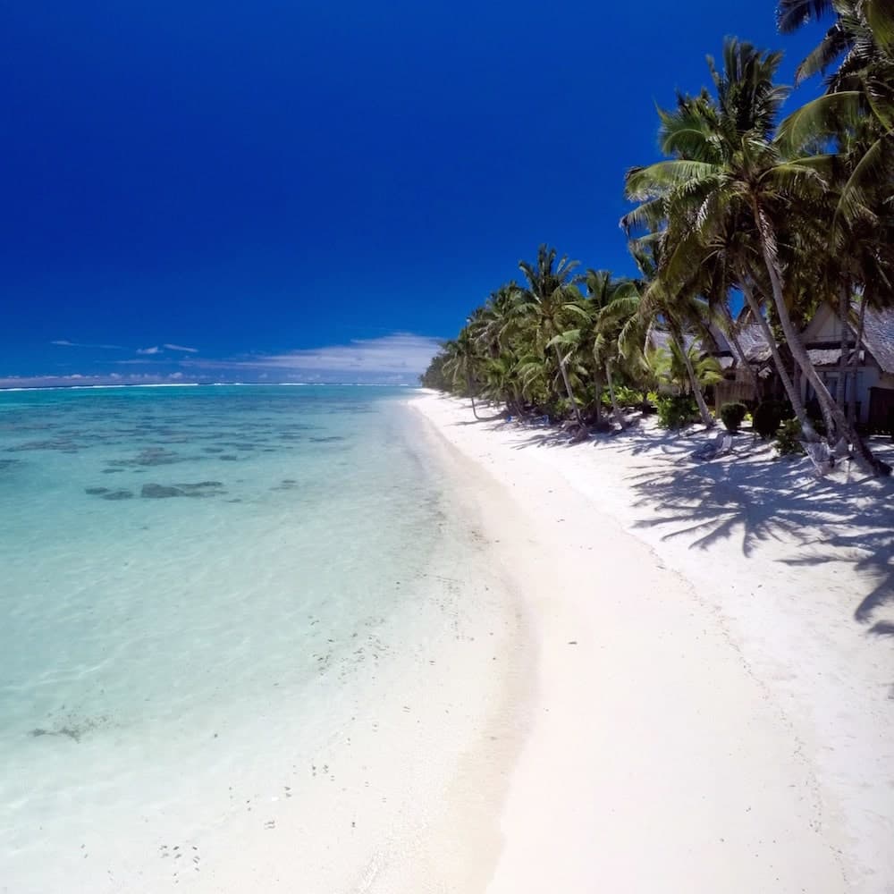 Titikaveka Beach, Rarotonga — Cook Islands, Oceania