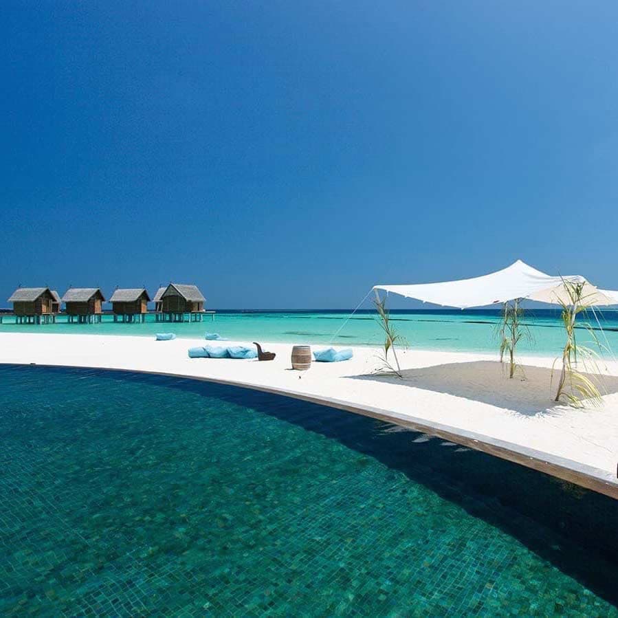 Constance Moofushi — Maldives, Asia