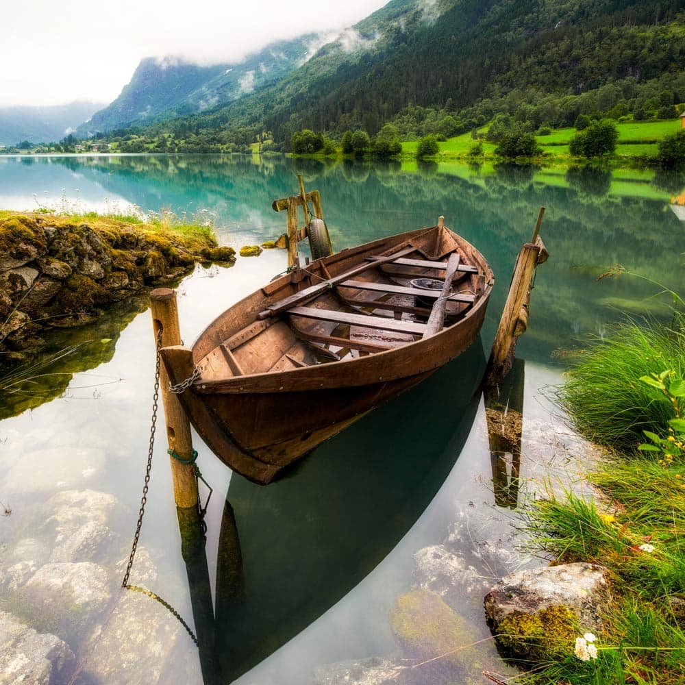 Oppstrynsvatnet Lake — Norway, Scandinavia